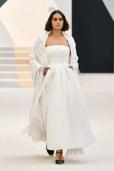 Look 44